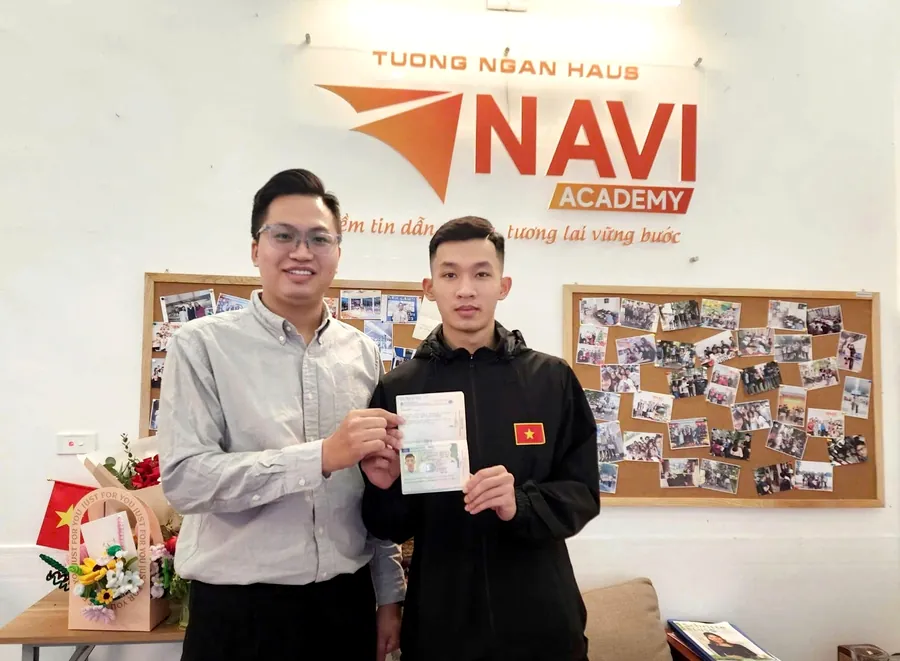 Học viên NAVI mừng kết quả sang Đức