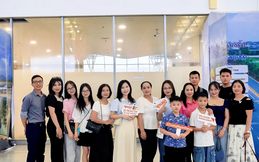 Học viên NAVI cùng gia đình tại sân bay trước khi sang Đức
