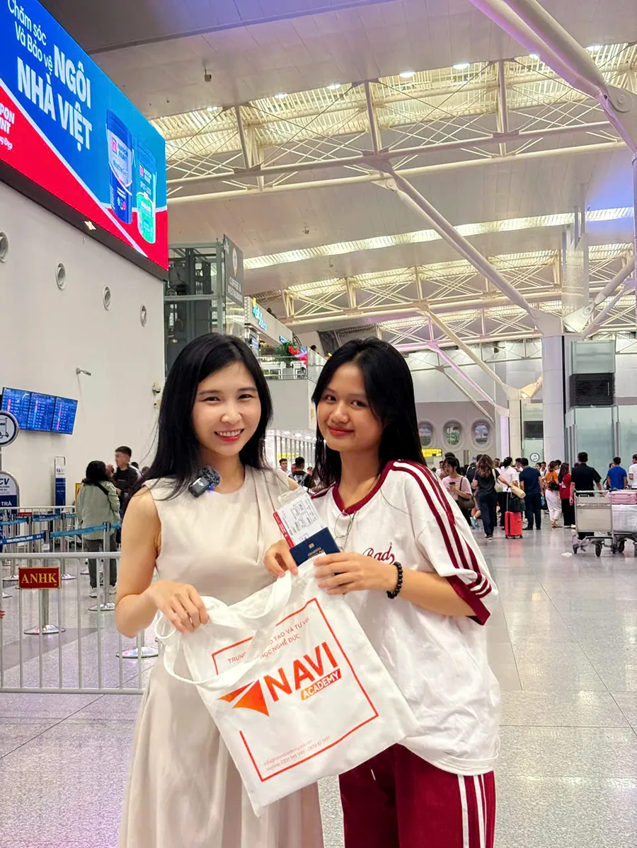 Tiễn học viên NAVI ra sân bay lên đường sang Đức